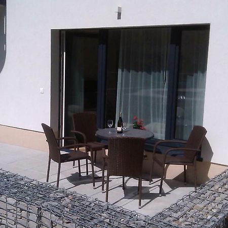 Sunny, Fully Furnished Studio Type With Terrace Plzeň Exterior foto